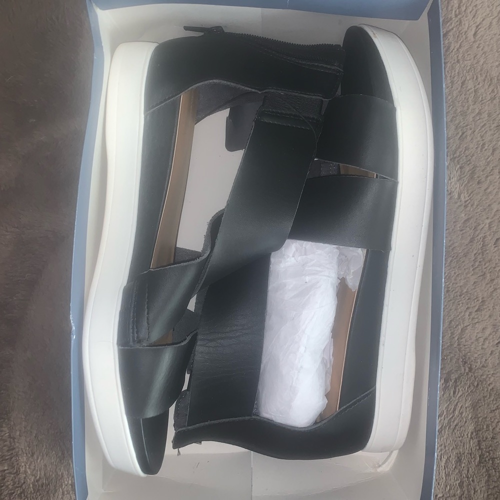 BNIB Universal Thread ‘Hummingbird’ Sandal - Picture 2 of 6